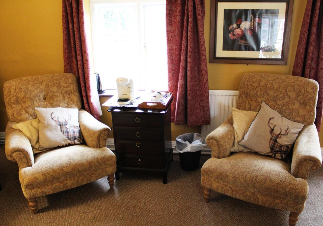 The Lion Hotel Buckden  Eksteriør bilde