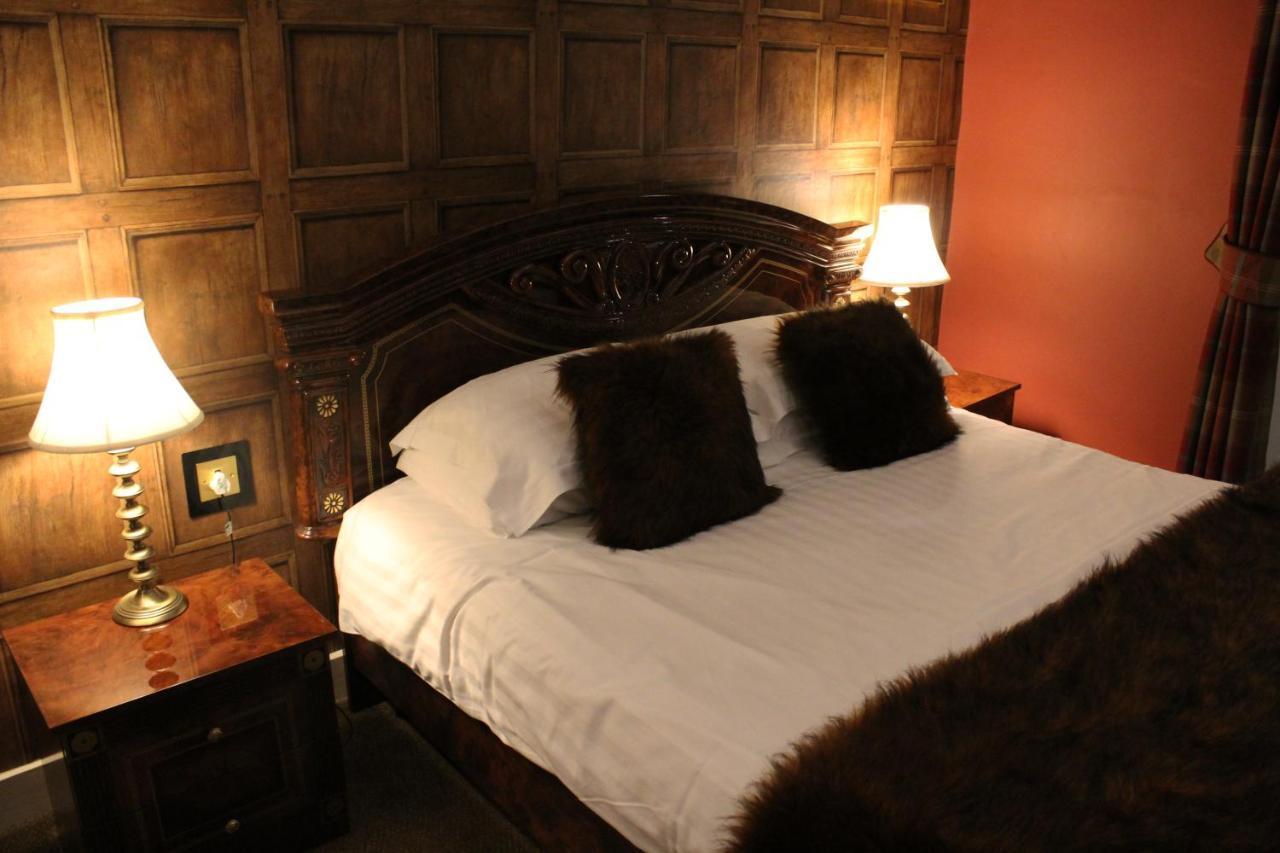 The Lion Hotel Buckden  Eksteriør bilde